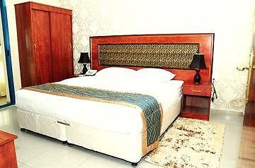 Sky Ways Hotel Дубай Екстериор снимка
